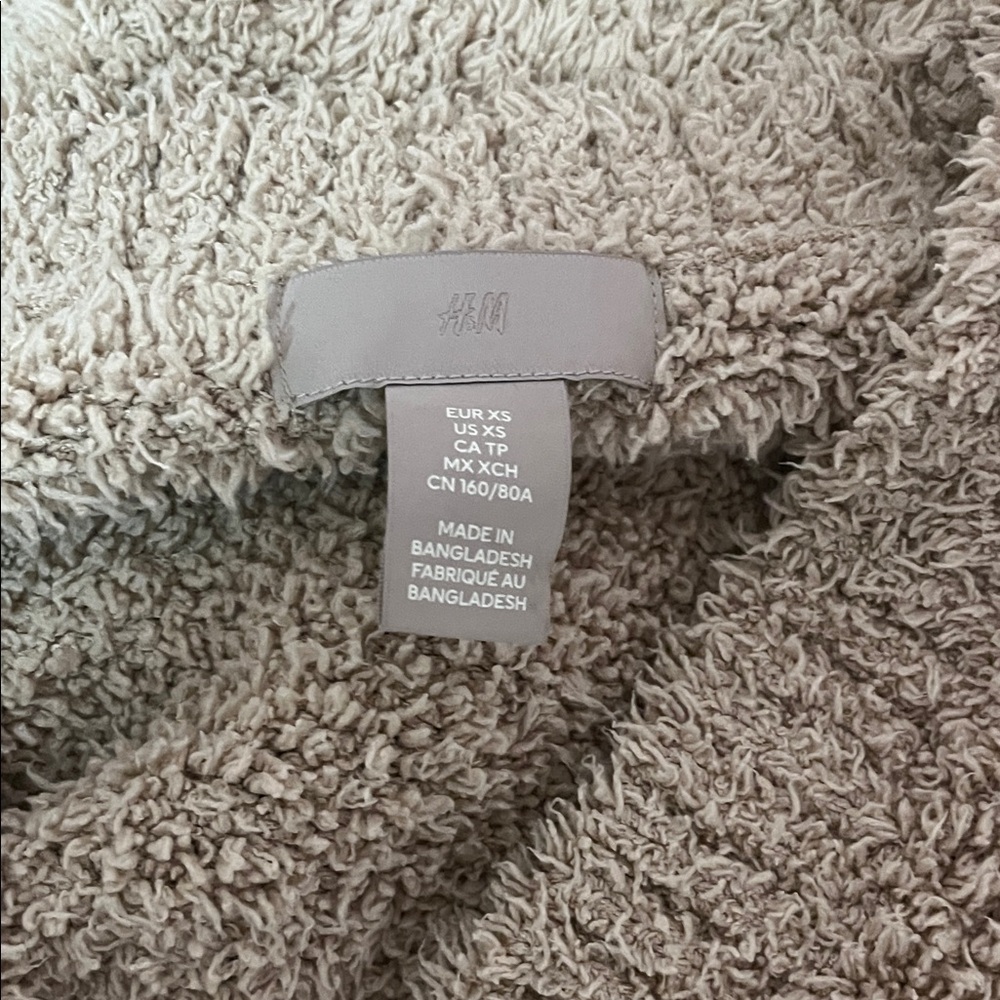 H&M Cozy Tan Teddy Bear Cardigan and Pants Lounge Set - Picture 4 of 4